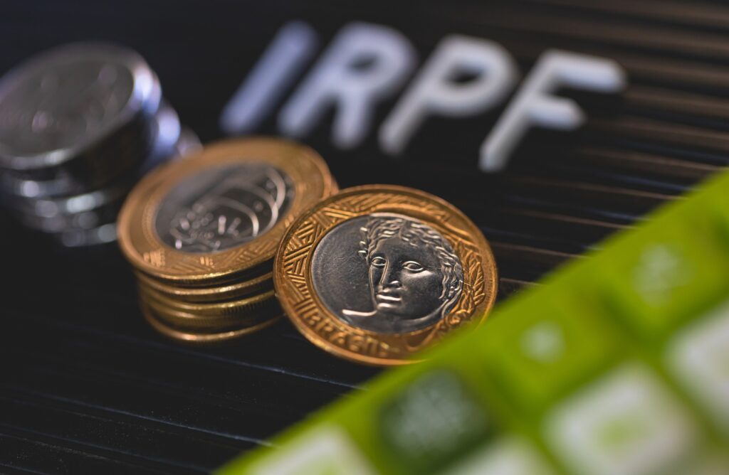 Planejamento de Imposto de Renda 2026: Como Organizar Sua Vida Financeira e Pagar Menos Imposto Legalmente